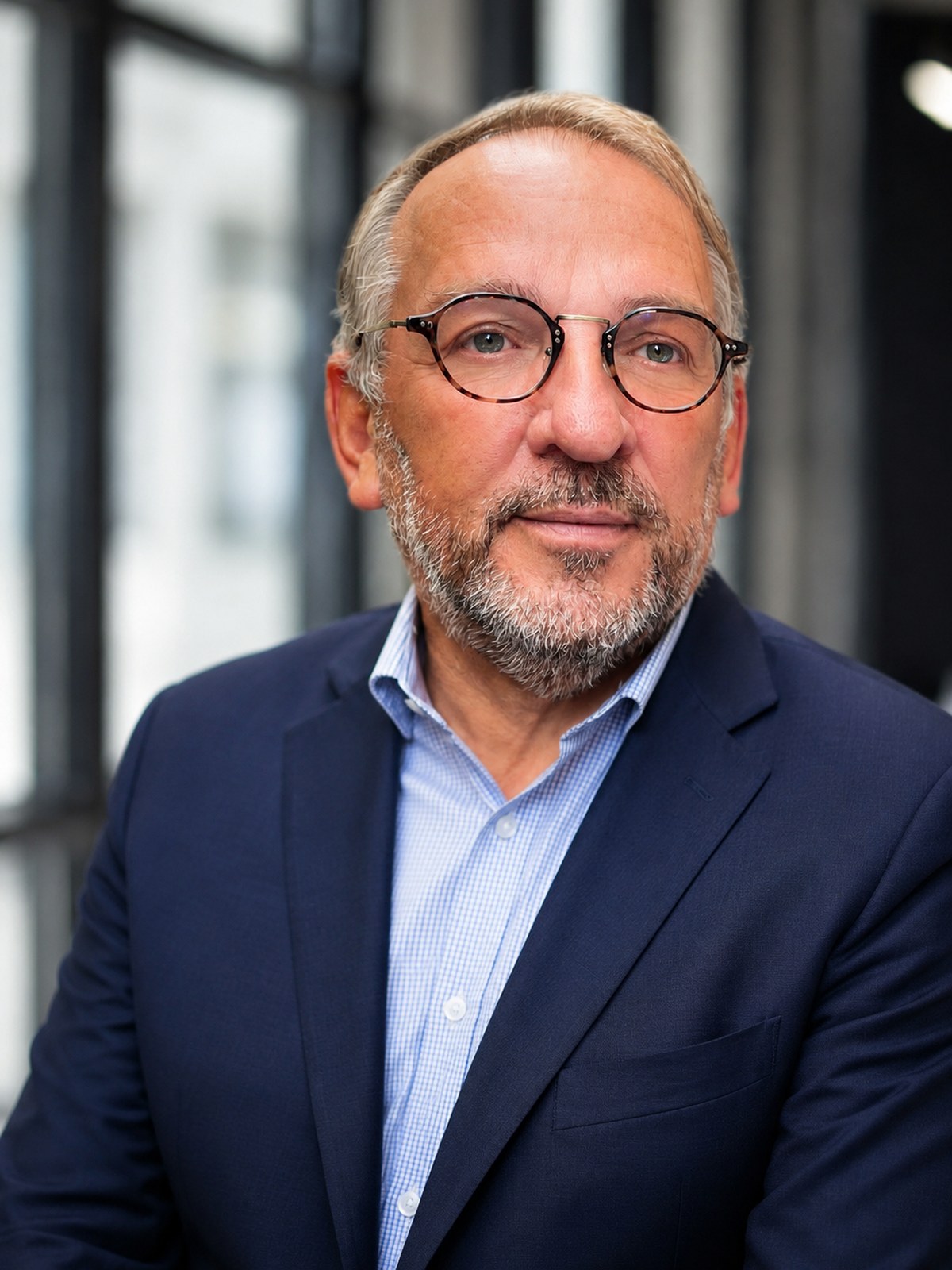 &Eacute;ric P&eacute;r&egrave;s, avocat &agrave; la Cour